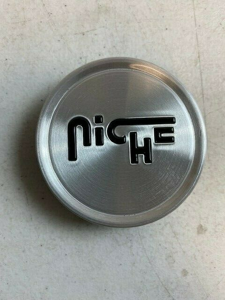 Niche 1PC NICHE 2.70"FLAT CAP-GL-BRUSH/BLACK LOGO